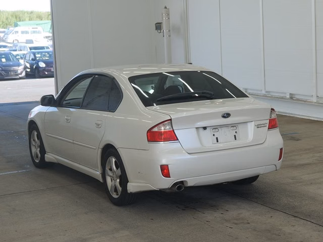 SUBARU LEGACY B4