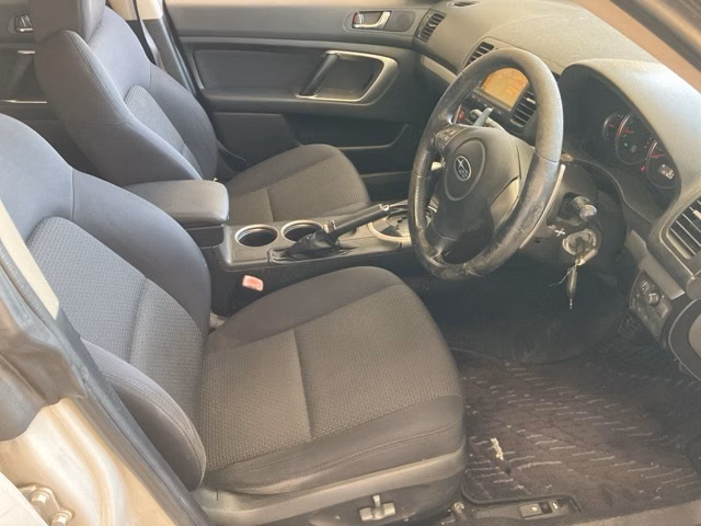 SUBARU LEGACY B4