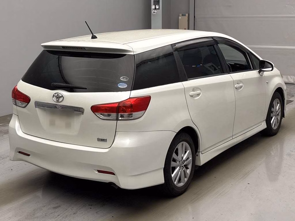 TOYOTA WISH