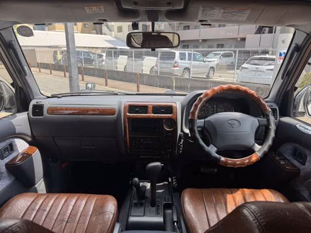 TOYOTA LAND CRUISER PRADO