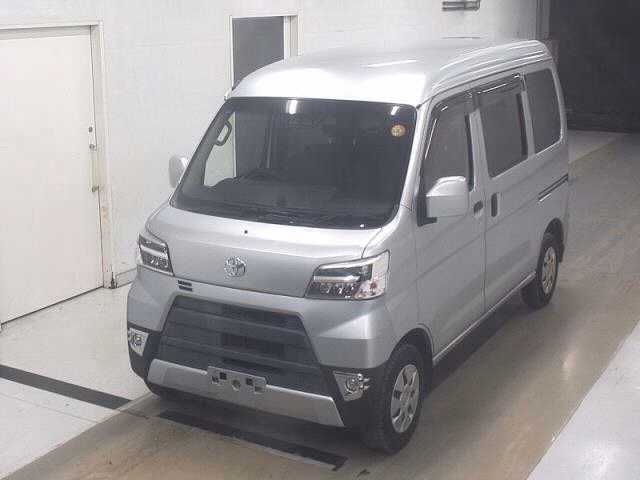TOYOTA PIXIS VAN