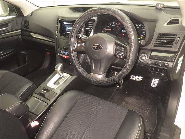 SUBARU LEGACY B4