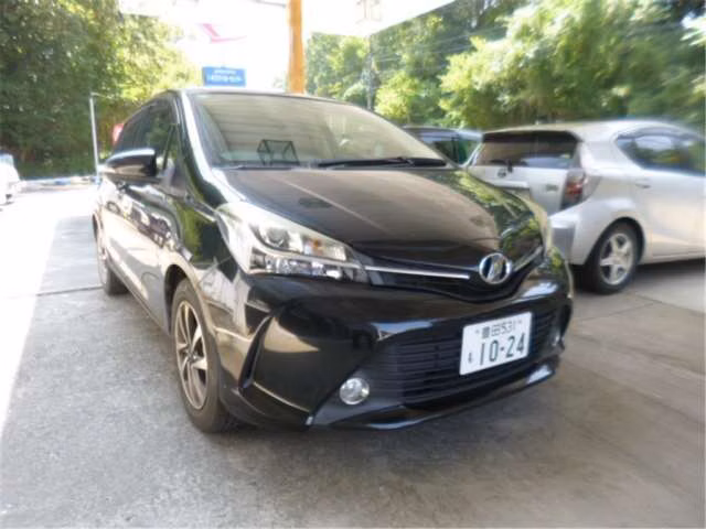 TOYOTA VITZ
