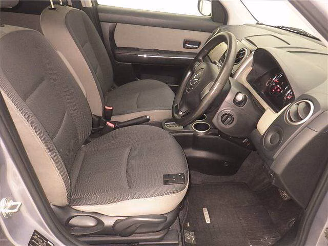 MAZDA VERISA