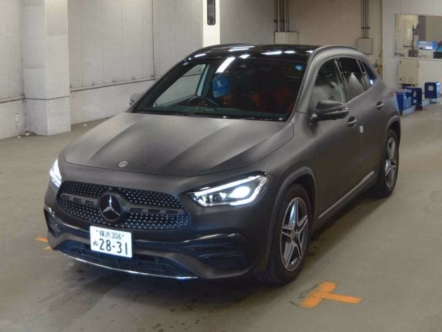 MERCEDES-BENZ GLA-CLASS