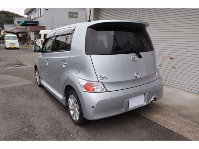 TOYOTA BB