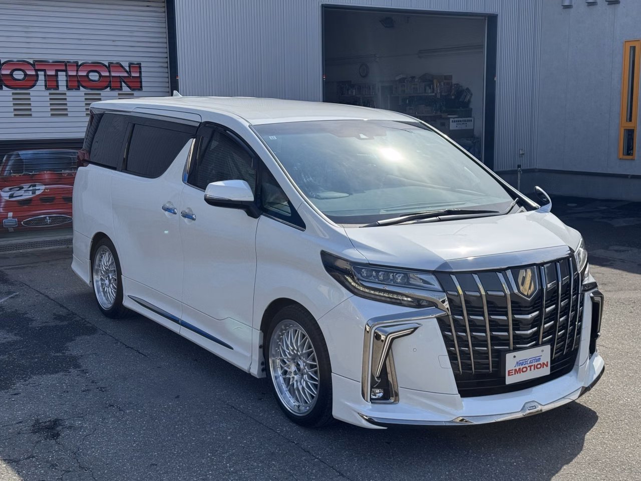 TOYOTA ALPHARD