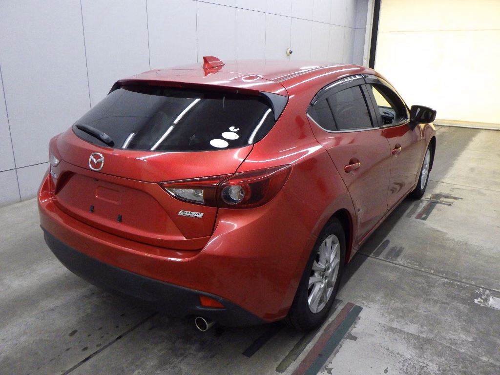 MAZDA AXELA