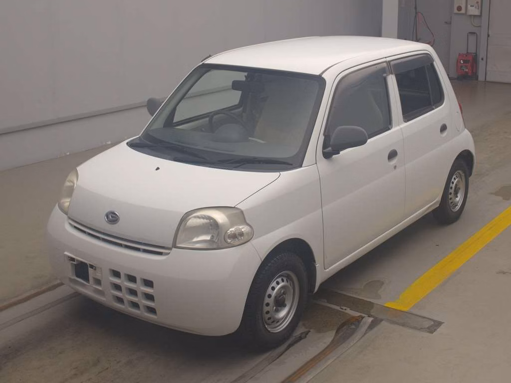 DAIHATSU ESSE
