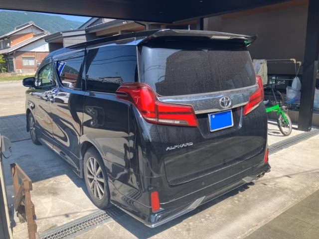 TOYOTA ALPHARD