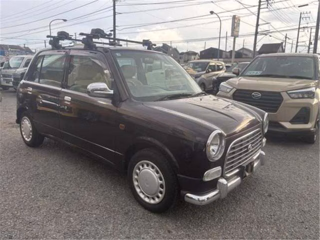 DAIHATSU MIRA GINO