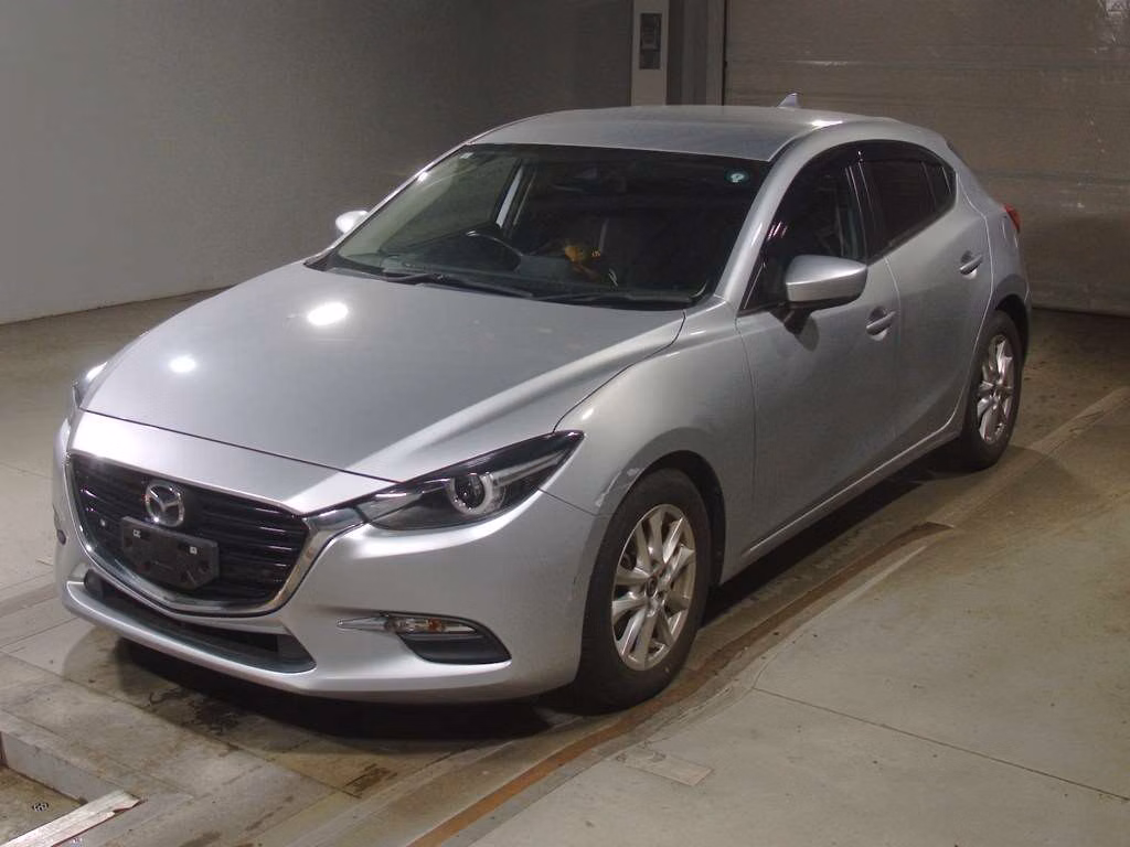 MAZDA AXELA