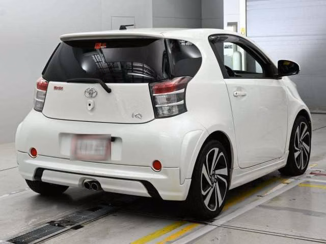 TOYOTA IQ