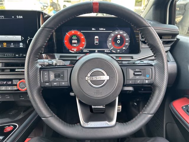 NISSAN AURA