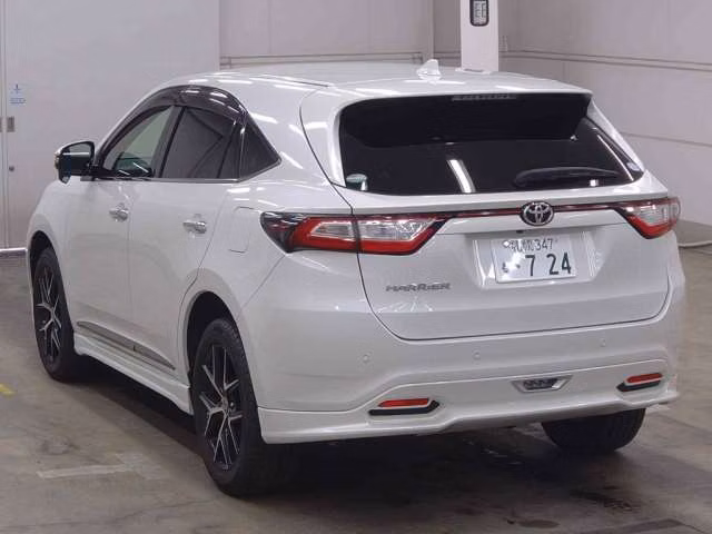 TOYOTA HARRIER