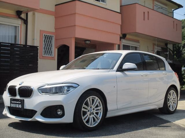 BMW 1-SERIES