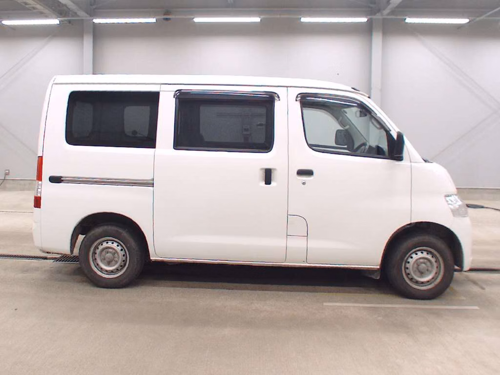 TOYOTA LITE ACE