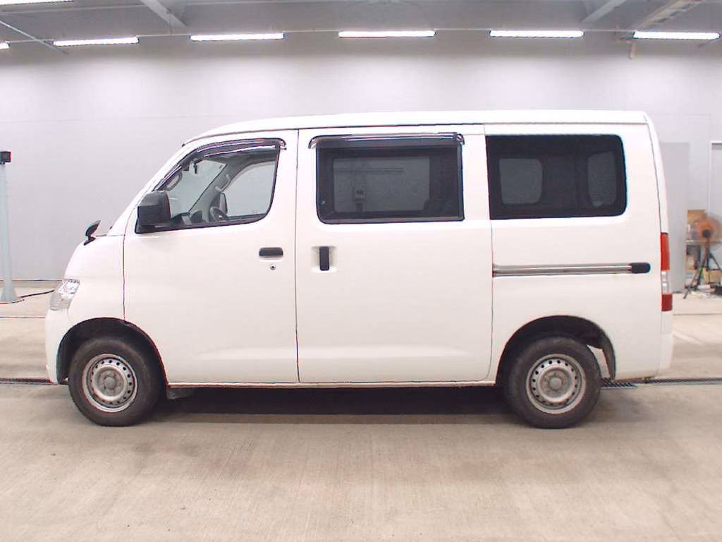 TOYOTA LITE ACE