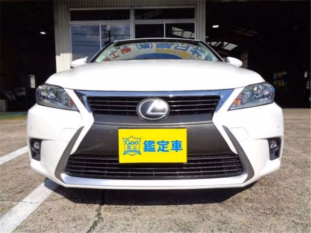 LEXUS CT200H