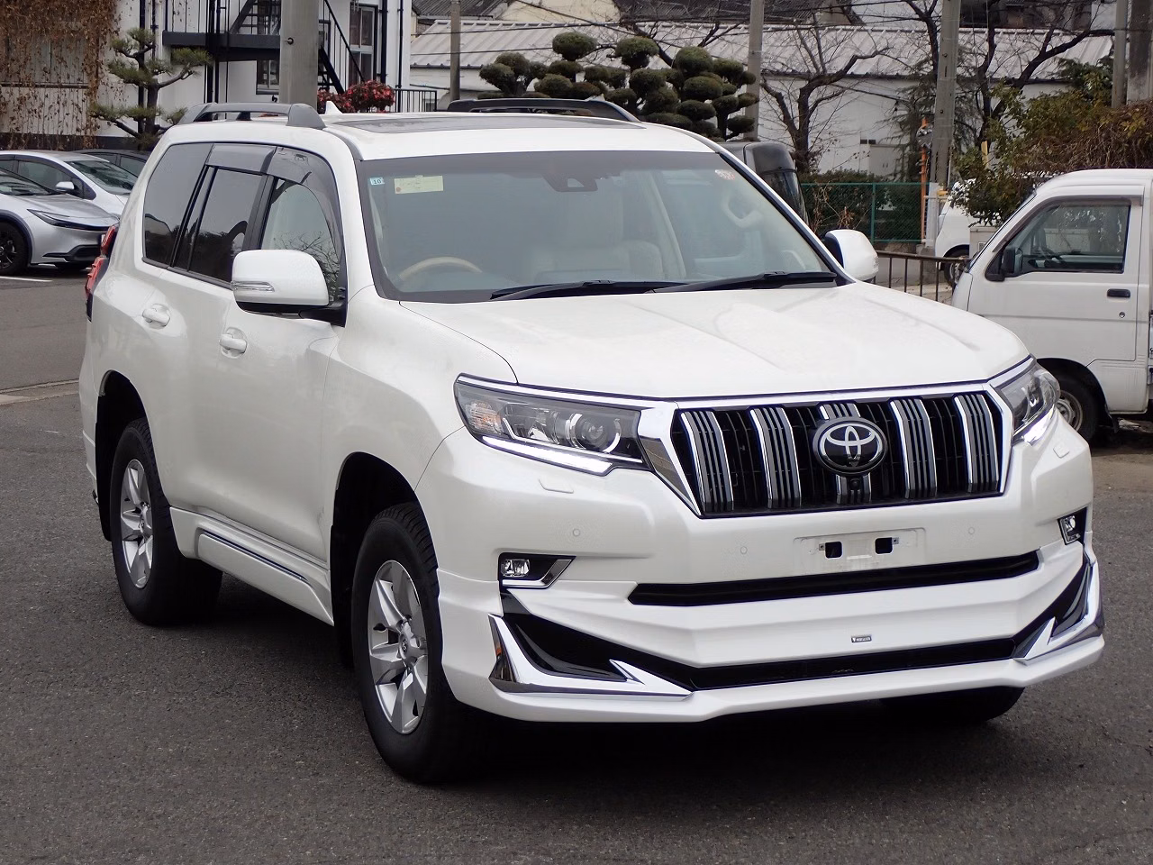 TOYOTA LAND CRUISER PRADO
