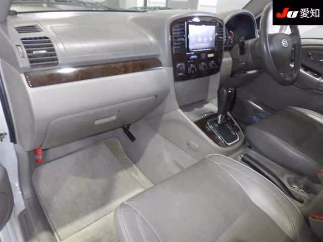 SUZUKI GRAND ESCUDO