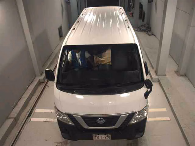 NISSAN NV350 CARAVAN