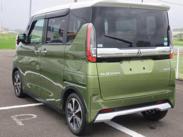 MITSUBISHI EK SPACE