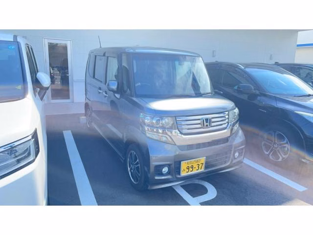 HONDA N-BOX
