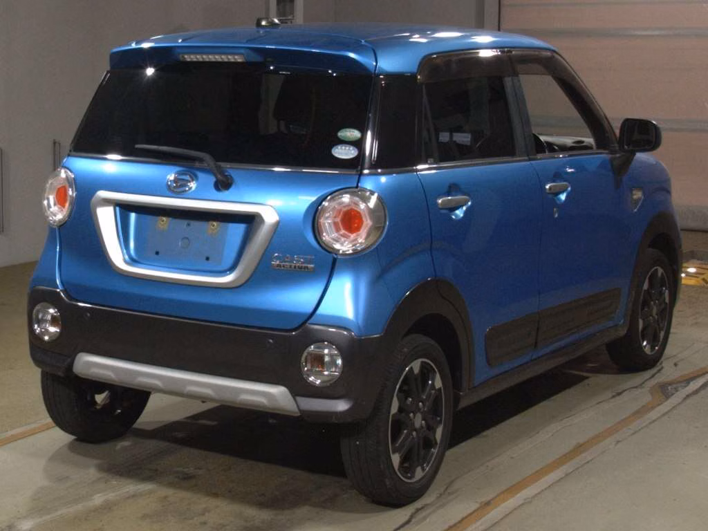 DAIHATSU CAST