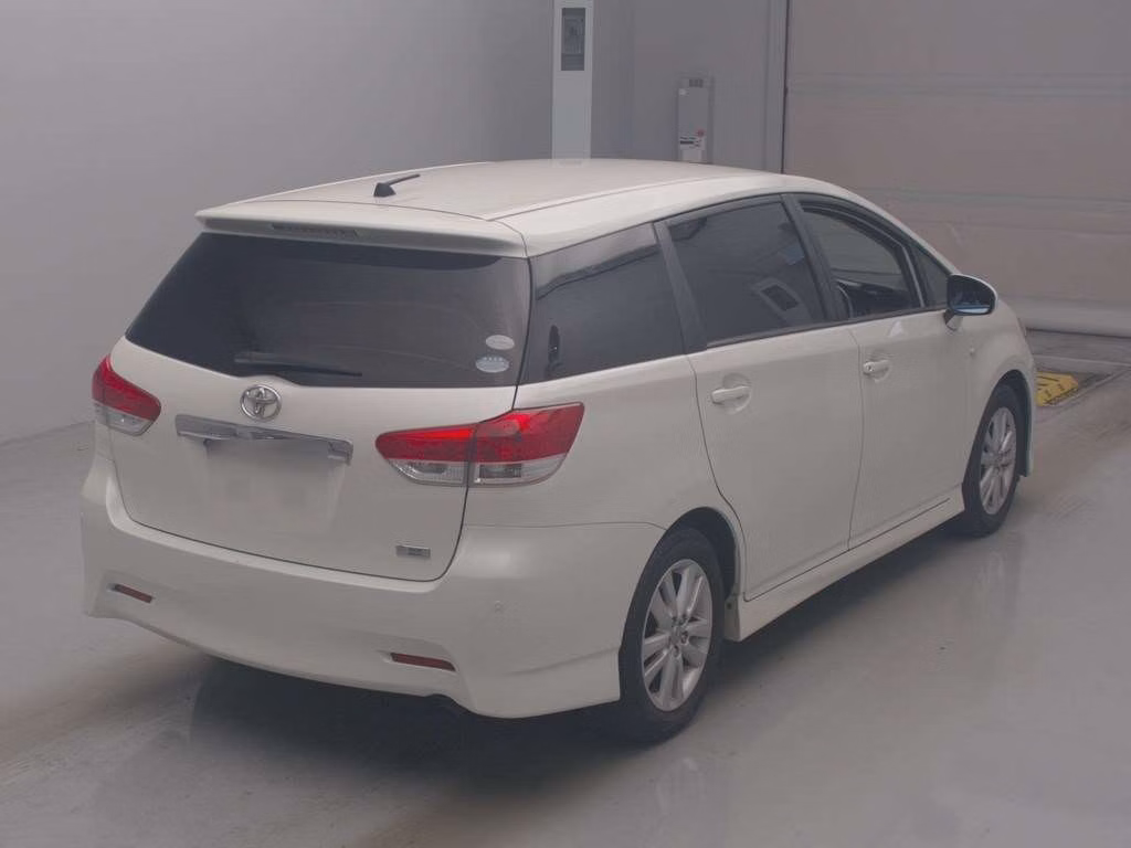 TOYOTA WISH