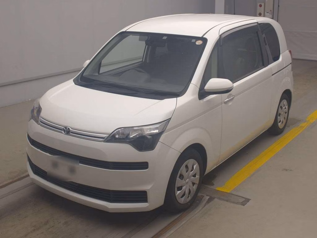TOYOTA SPADE