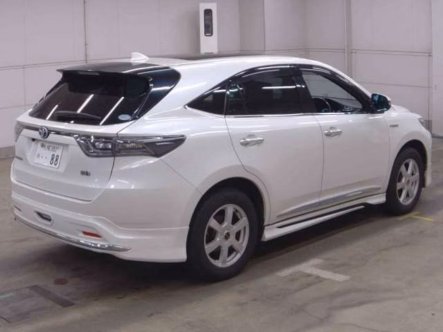 TOYOTA HARRIER