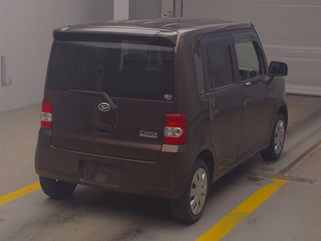 DAIHATSU MOVE CONTE