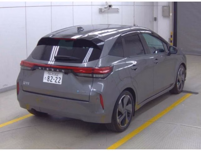NISSAN AURA