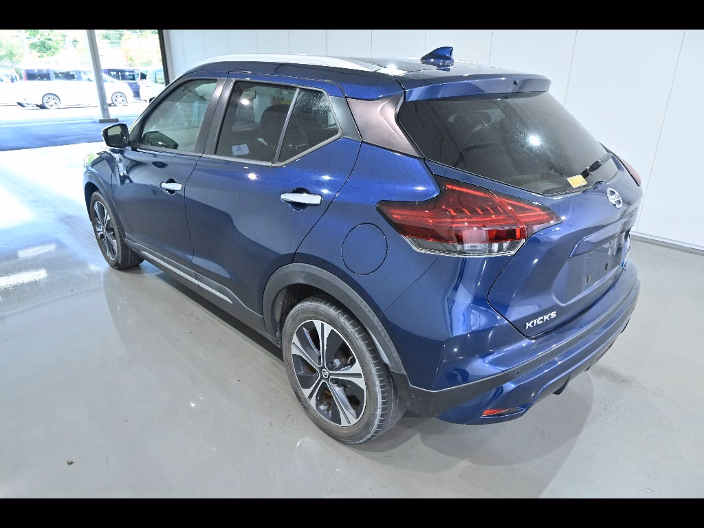 NISSAN KICKS