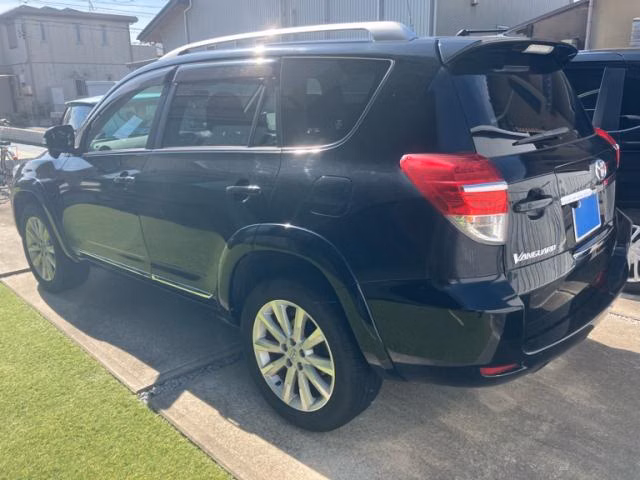 TOYOTA VANGUARD