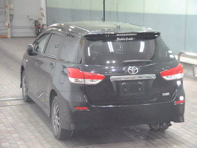 TOYOTA WISH
