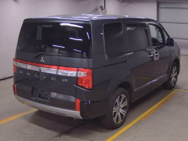 MITSUBISHI DELICA D:5