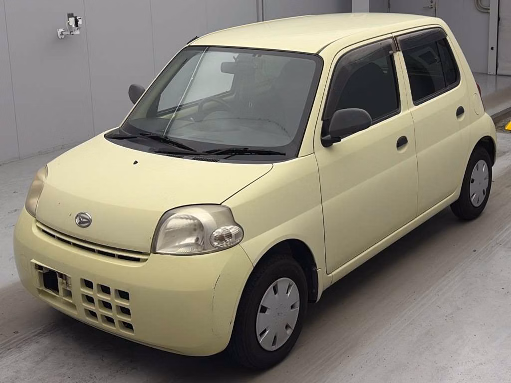DAIHATSU ESSE