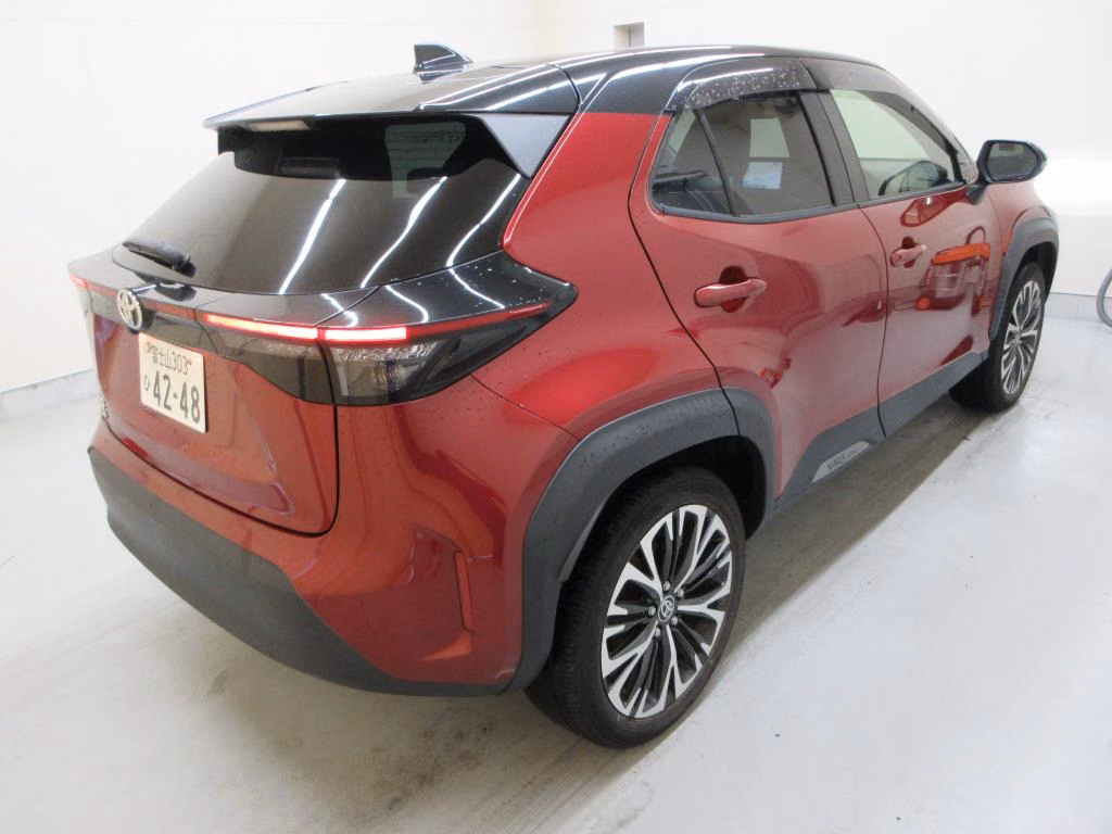 TOYOTA YARIS CROSS