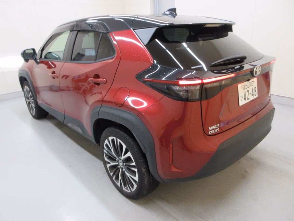 TOYOTA YARIS CROSS
