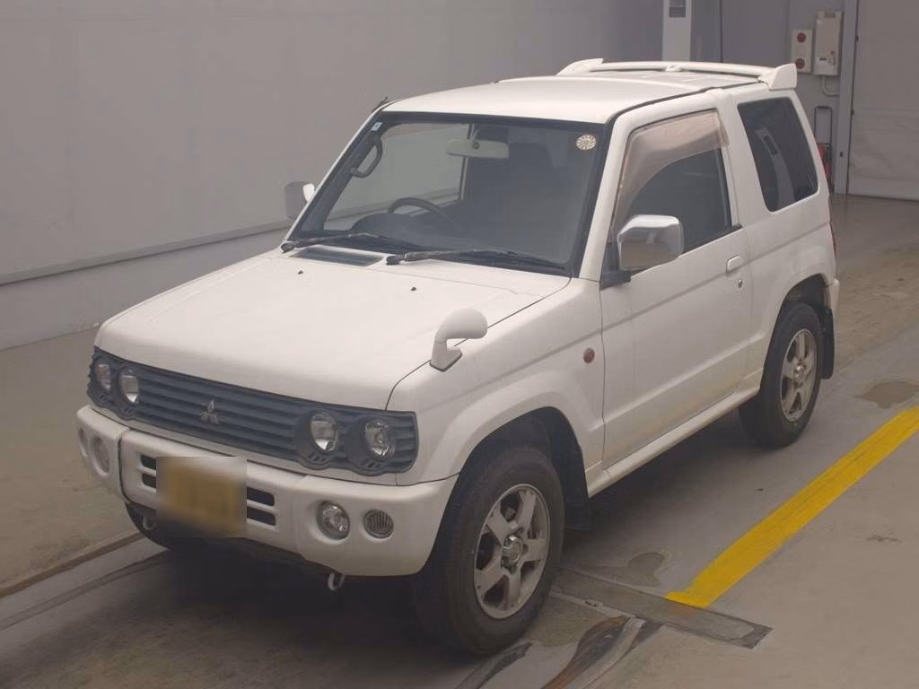 MITSUBISHI PAJERO MINI