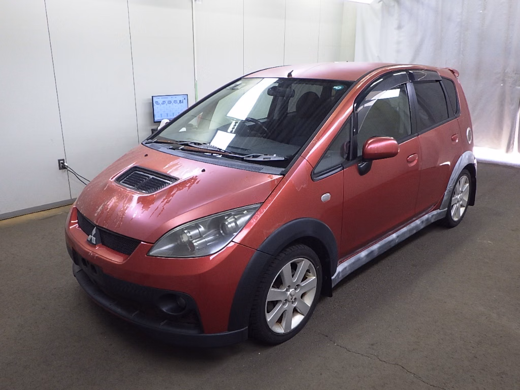 MITSUBISHI COLT