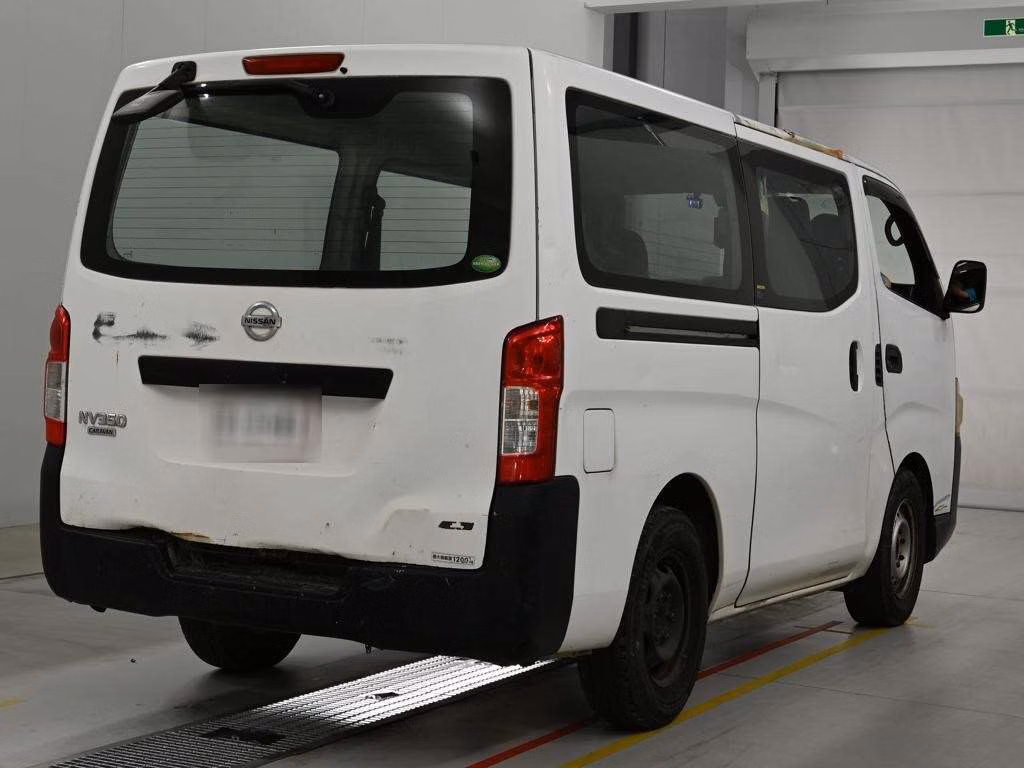 NISSAN NV350 CARAVAN