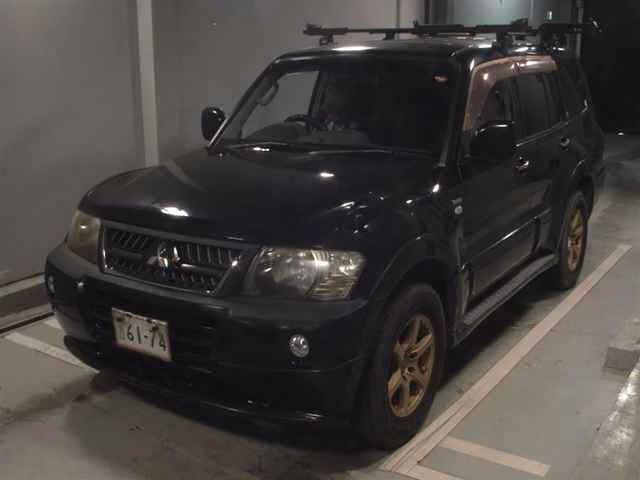 MITSUBISHI PAJERO