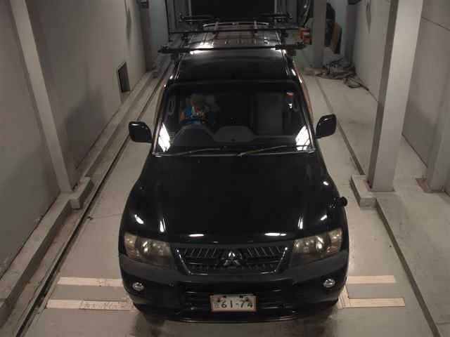 MITSUBISHI PAJERO