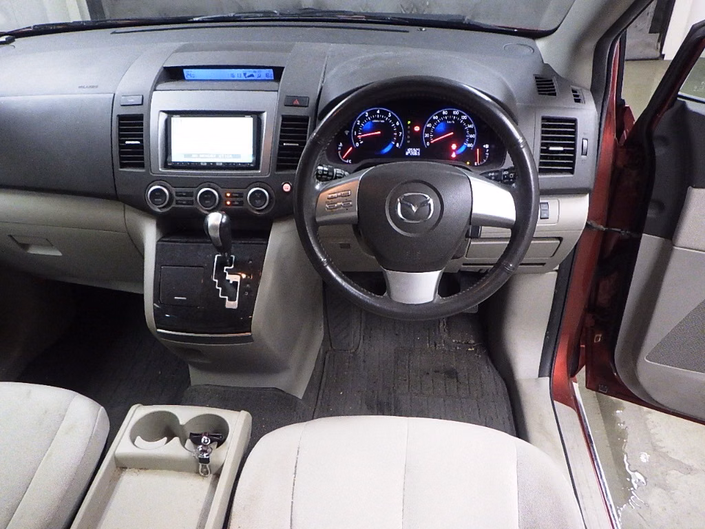 MAZDA MPV