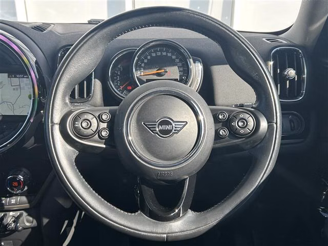 MINI CROSSOVER