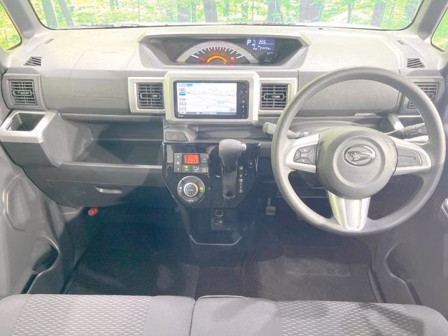 DAIHATSU WAKE