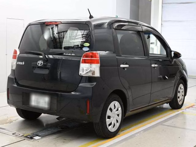 TOYOTA SPADE